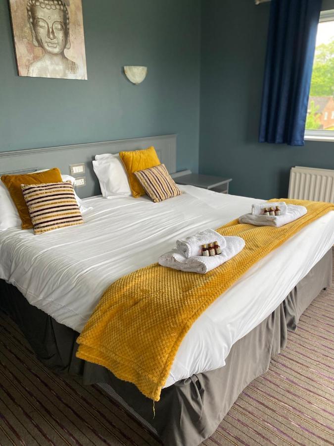 Bells Hotel كول فورد المظهر الخارجي الصورة