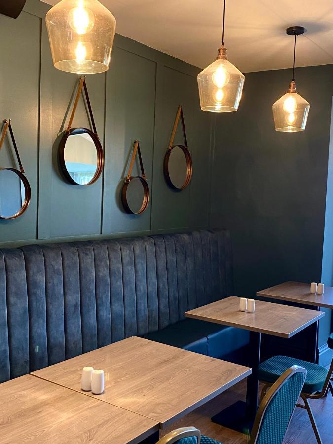 Bells Hotel كول فورد المظهر الخارجي الصورة