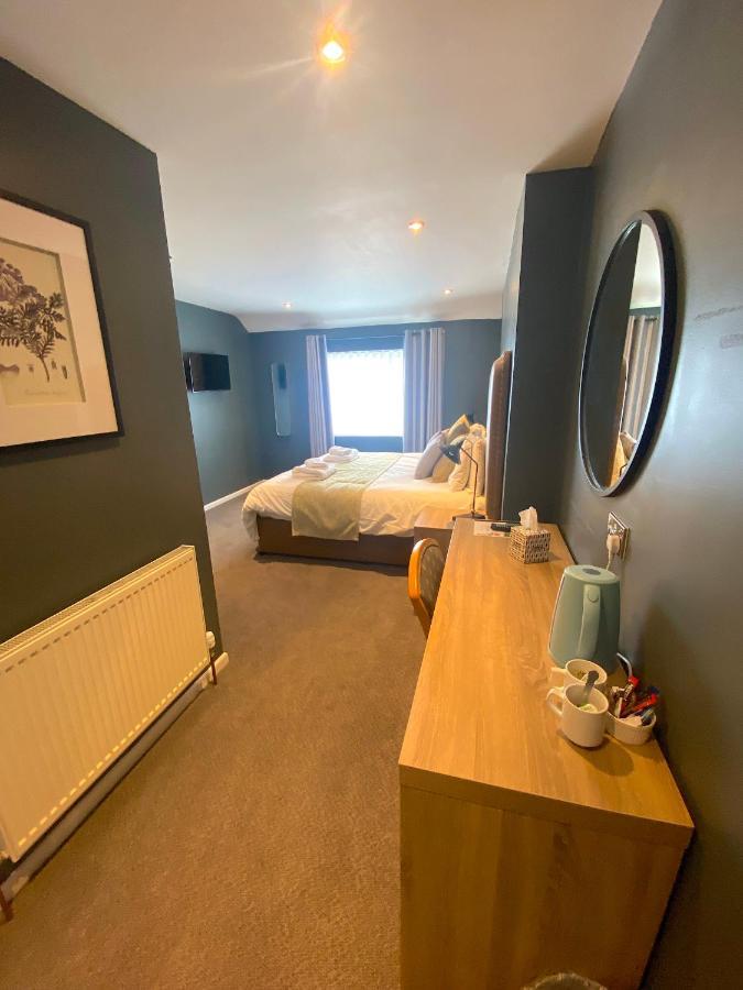 Bells Hotel كول فورد المظهر الخارجي الصورة