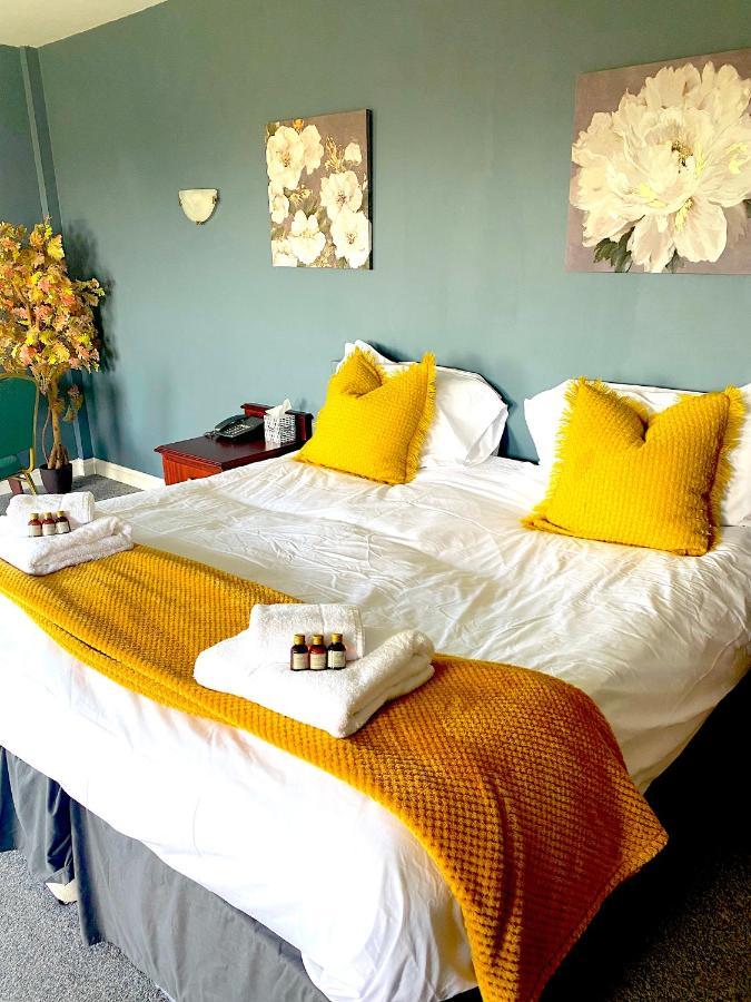 Bells Hotel كول فورد المظهر الخارجي الصورة
